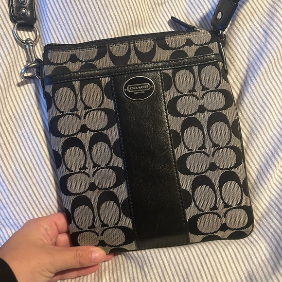 Coach Crossbody Bag Black and Grey - Picture 2 of 4